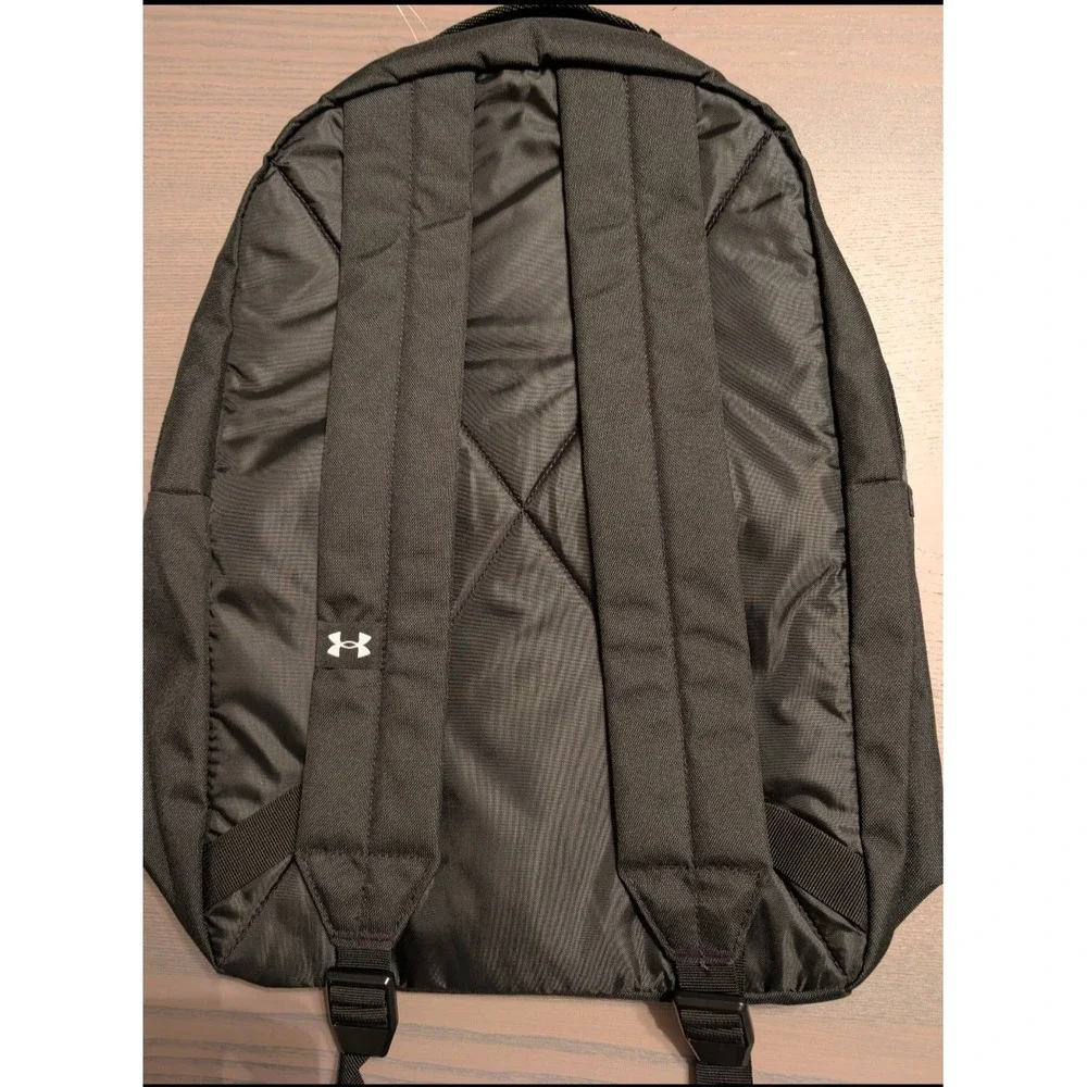 NWT Under Armour Essentials Backpack Black White 15